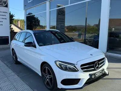 Usado Mercedes C220 AMG 170 CV (125 kW) 2015 Blanco Familiar