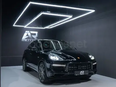 Usado Porsche Cayenne 680 CV (500 kW) 2022 Negro SUV
