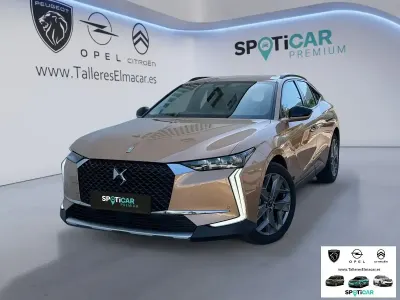Usado DS Automobiles DS4 Crossback Trocadero 130 CV (95 kW) 2022 Amarillo SUV