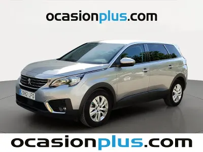 Usado Peugeot 5008 Active 131 CV (96 kW) 2020 Gris SUV