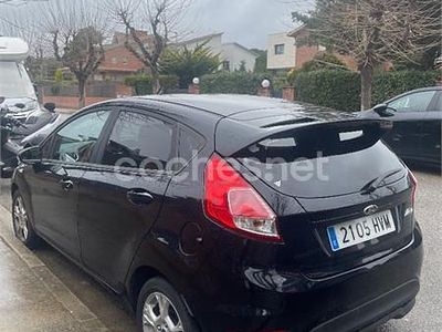 Negro Usado 2014 Ford Fiesta Titanium Utilitario | 7999 € (Precio justo)