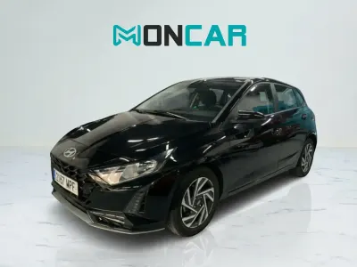 Usado Hyundai i20 100 CV (73 kW) 2024 Negro Utilitario