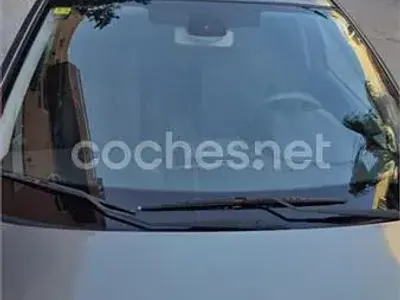 Usado Renault Mégane Dynamique 80 CV (58 kW) 2005 Gris / plata Berlina