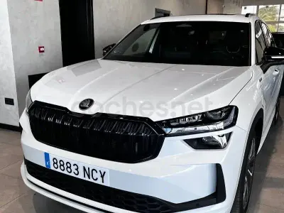 Usado Skoda Kodiaq SportLine 204 CV (150 kW) 2025 Blanco SUV