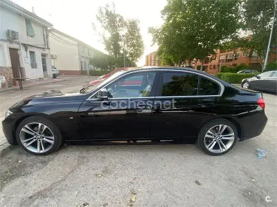 Usado BMW 318 Comfort Edition 143 CV (105 kW) 2014 Negro Berlina