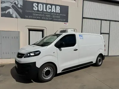 Usado Opel Vivaro 102 CV (75 kW) 2022 Blanco Monovolumen