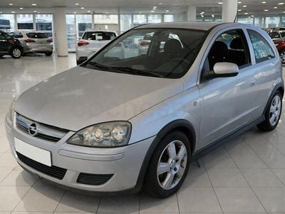 Usado Opel Corsa Essentia 70 CV (51 kW) 2005 Gris / plata Utilitario