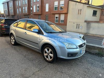 Używany Ford Focus Ambiente 90 KM (66 kW) 2007 Niebieski Sedan/Limuzyna