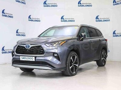 Usado Toyota Highlander Advance 246 CV (180 kW) 2021 Gris / plata SUV