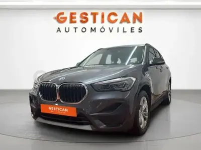 Usado BMW X1 220 CV (161 kW) 2022 Gris / plata SUV