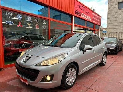 Usado Peugeot 207 Business-Line 70 CV (51 kW) 2012 Gris / plata Berlina