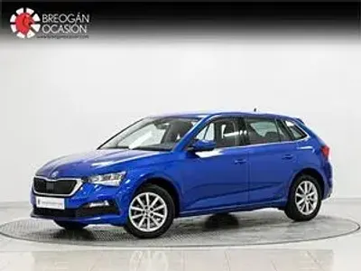 Usado Skoda Scala Ambition 116 CV (85 kW) 2020 Azul Utilitario