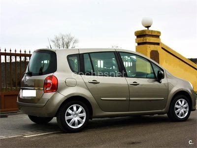 Usado Renault Grand Modus Exception 100 CV (73 kW) 2011 Beige Monovolumen