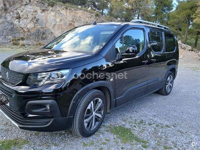 Usado Peugeot Rifter GT-line 130 CV (95 kW) 2020 Negro Monovolumen
