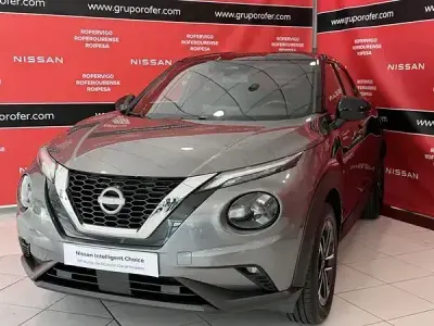 Usado Nissan Juke N-Connecta 114 CV (83 kW) 2025 Skline grey (metalizado) techo SUV