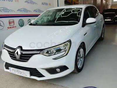 Usado Renault Mégane Bose Edition 115 CV (84 kW) 2019 Blanco Berlina