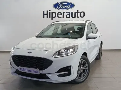 Usado Ford Kuga ST-Line 120 CV (88 kW) 2023 Blanco SUV