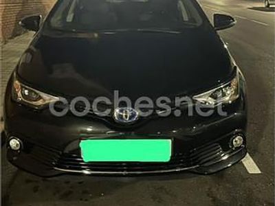 Negro Usado 2018 Toyota Auris Hybrid Edition Berlina | 12.700 € (Buen precio)