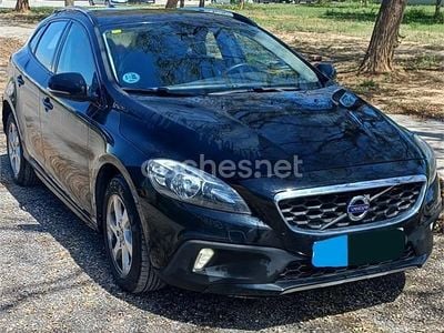 Usado Volvo V40 CC Momentum 120 CV (88 kW) 2015 Negro Familiar