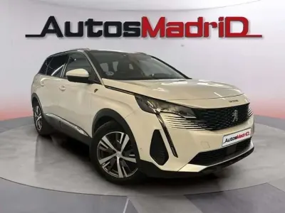 Używany Peugeot 5008 S 131 KM (96 kW) 2021 Biały SUV
