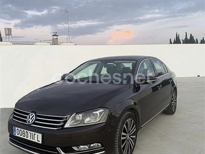 Marrón Usado 2013 VW Passat R-line BlueMotion Berlina | 10.999 € (Precio justo)