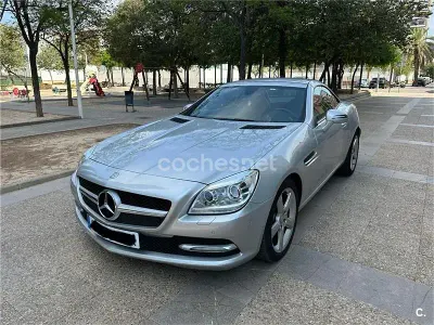 Usado Mercedes SLK200 184 CV (135 kW) 2011 Gris / plata Descapotable