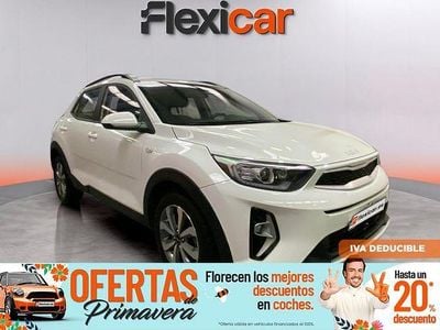 Usado Kia Stonic 100 CV (73 kW) 2022 Blanco SUV