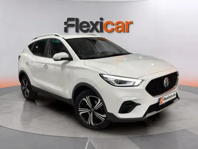 Usado MG ZS Comfort 106 CV (77 kW) 2022 Blanco SUV