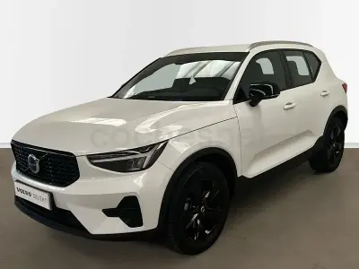 Usado Volvo XC40 Core 163 CV (119 kW) 2025 Blanco SUV