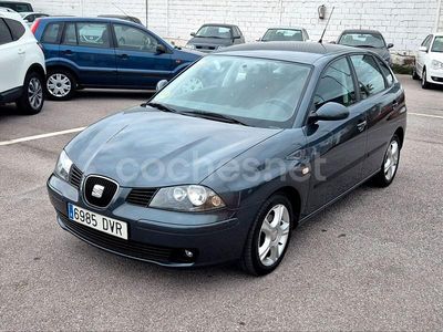 Gris / plata Usado 2006 Seat Ibiza Reference Berlina | 5700 € (Un poco caro)