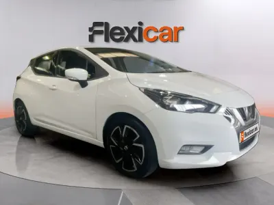 Używany Nissan Micra Acenta 92 KM (67 kW) 2021 Biały Hatchback