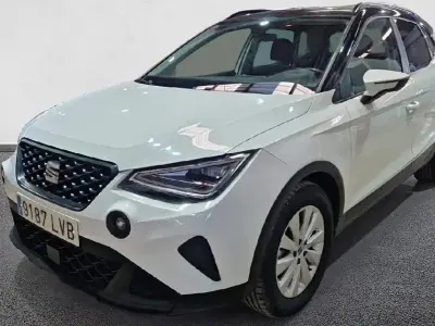 Usado Seat Arona Style Plus 110 CV (80 kW) 2021 SUV