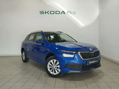 Usado Skoda Kamiq 110 CV (80 kW) 2022 Azul SUV
