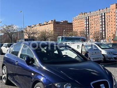 Usado Seat Leon Reference 105 CV (77 kW) 2007 Azul Utilitario