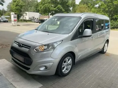 Usado Ford Transit Connect Titanium 120 CV (88 kW) 2015 Gris Monovolumen