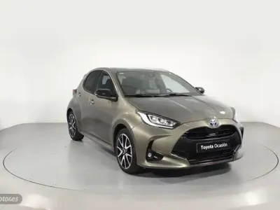 Usado Toyota Yaris Style 116 CV (85 kW) 2022 Bronce Utilitario