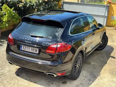Usado Porsche Cayenne 240 CV (176 kW) 2012 Negro SUV