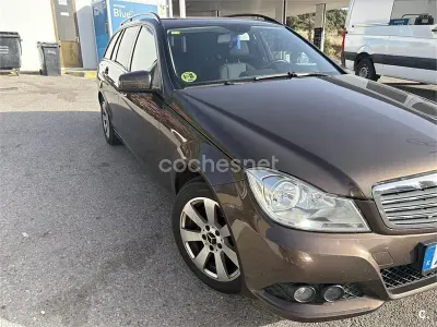 Usado Mercedes C180 Avantgarde 120 CV (88 kW) 2012 Marrón Familiar