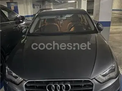 Usado Audi A3 Ambition 105 CV (77 kW) 2014 Gris / plata Berlina