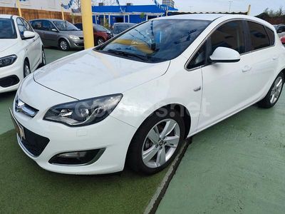 Blanco Usado 2013 Opel Astra Sportive Berlina | 8900 € (Un poco caro)