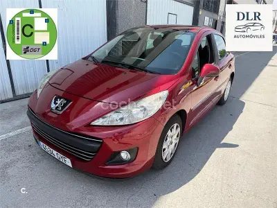 Usado Peugeot 207 95 CV (69 kW) 2010 Granate Berlina