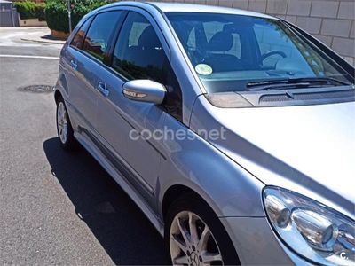 Mercedes B180
