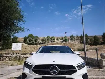 Usado Mercedes A180 136 CV (100 kW) 2023 Blanco Berlina