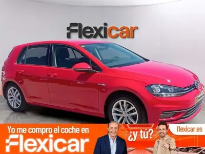 Usado VW Golf VII Advance 131 CV (96 kW) 2020 Rojo Utilitario