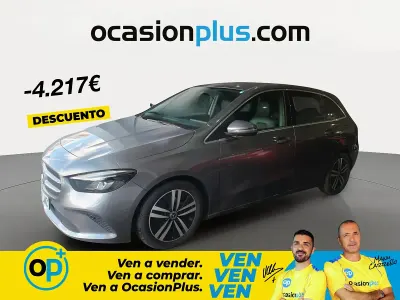 Usado Mercedes B200 150 CV (110 kW) 2021 Gris Utilitario