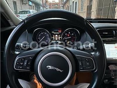 Usado Jaguar XE Portfolio 180 CV (132 kW) 2016 Blanco Berlina