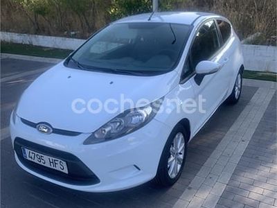 Blanco Usado 2011 Ford Fiesta Trend Berlina | 3700 € (Precio justo)