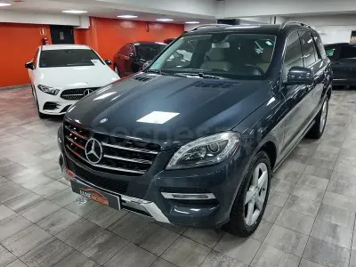 Usado Mercedes ML250 204 CV (150 kW) 2015 Gris / plata SUV