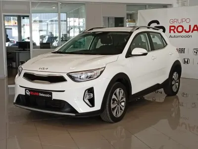 Nuevo Kia Stonic 100 CV (73 kW) 2025 Blanco SUV