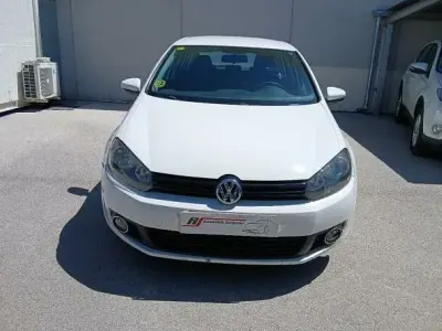 Usado VW Golf VI 105 CV (77 kW) 2010 Blanco Utilitario